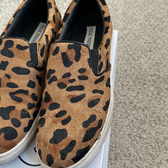 Steve Madden “Eccentric” Leopard Calf Hair Slip On Sneaker, 8 - Picture 5 of 13